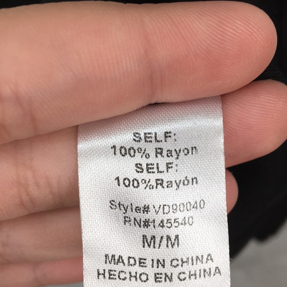 Vanilla Bay A-Line Scalloped Sleeveless Black Dress Size M EXCELLENT Condition - Picture 6 of 9